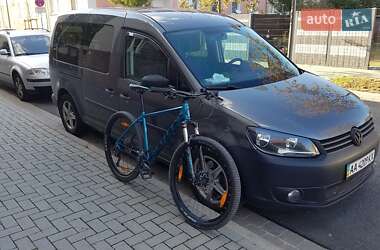 Volkswagen Caddy 2011