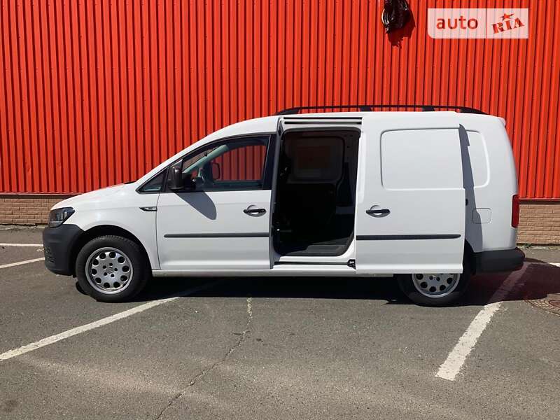 Грузовой фургон Volkswagen Caddy 2016 в Одессе