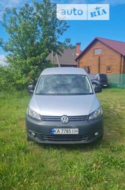 Минивэн Volkswagen Caddy 2015 в Киеве