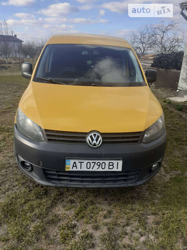 Грузовой фургон Volkswagen Caddy 2013 в Снятине