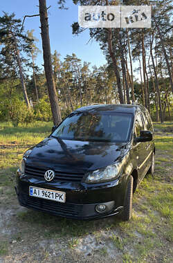 Минивэн Volkswagen Caddy 2013 в Киеве