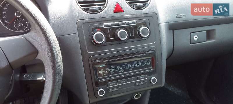 Мінівен Volkswagen Caddy 2013 в Рожнятові