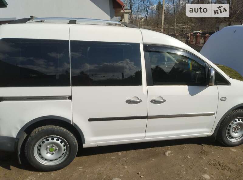 Минивэн Volkswagen Caddy 2005 в Калуше