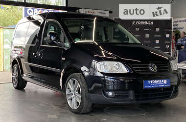 Минивэн Volkswagen Caddy 2008 в Нововолынске