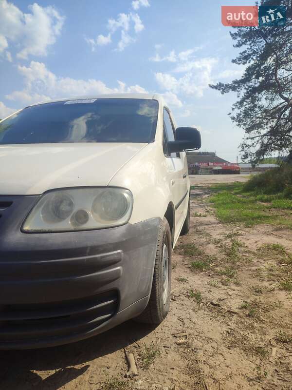 Минивэн Volkswagen Caddy 2004 в Чугуеве