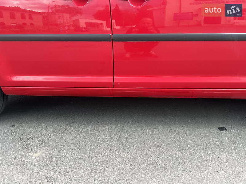 Минивэн Volkswagen Caddy 2009 в Киеве