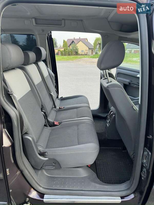 Мінівен Volkswagen Caddy 2011 в Києві