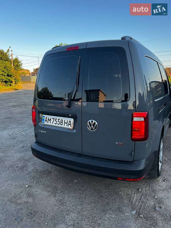Минивэн Volkswagen Caddy 2016 в Бердичеве