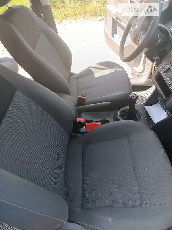 Минивэн Volkswagen Caddy 2014 в Стрые