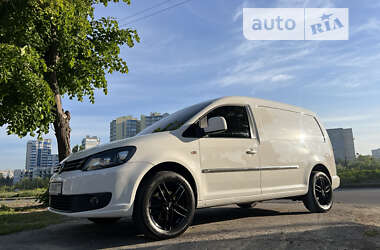 Вантажний фургон Volkswagen Caddy 2013 в Харкові