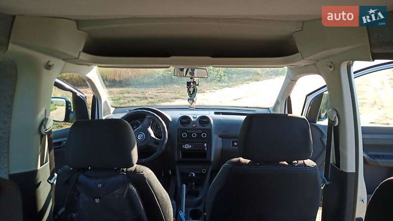 Минивэн Volkswagen Caddy 2010 в Ширяево