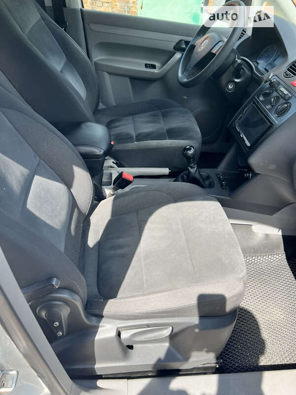 Мінівен Volkswagen Caddy 2007 в Ніжині фото 10 Мінівен Volkswagen Caddy 2007 в Ніжині