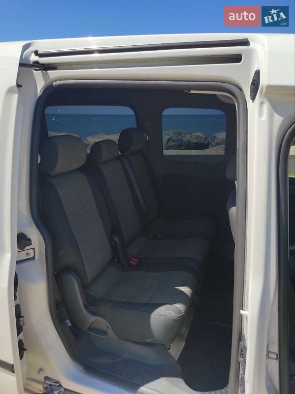 Минивэн Volkswagen Caddy 2013 в Киеве фото 17 Минивэн Volkswagen Caddy 2013 в Киеве