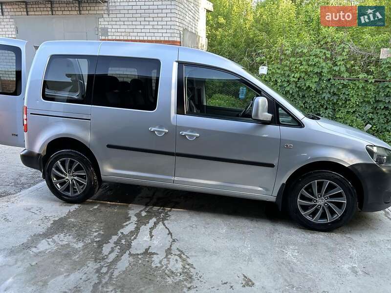Минивэн Volkswagen Caddy 2011 в Харькове