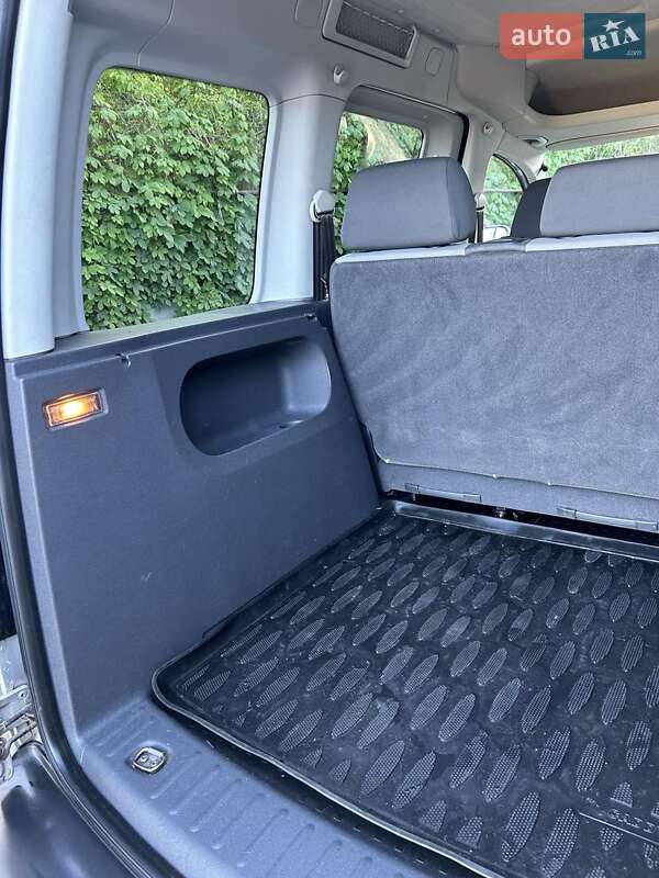 Минивэн Volkswagen Caddy 2011 в Харькове