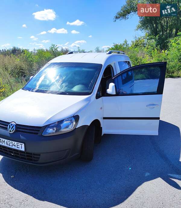 Мінівен Volkswagen Caddy 2014 в Бердичеві