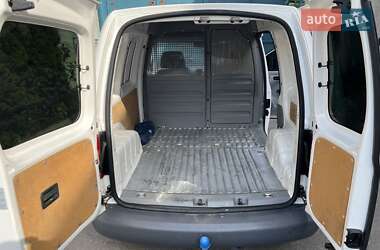 Грузовой фургон Volkswagen Caddy 2004 в Умани