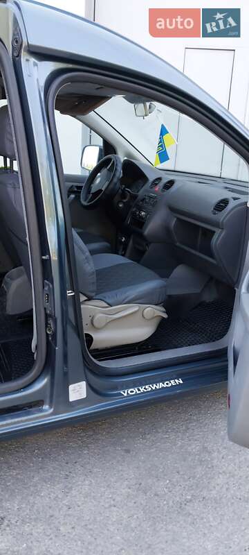 Минивэн Volkswagen Caddy 2008 в Запорожье