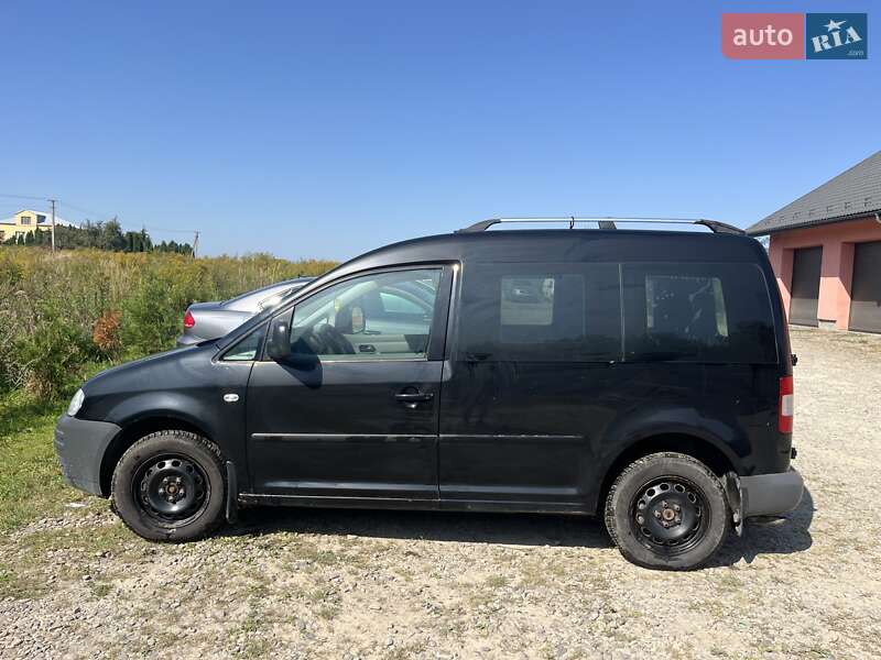 Минивэн Volkswagen Caddy 2006 в Комарному