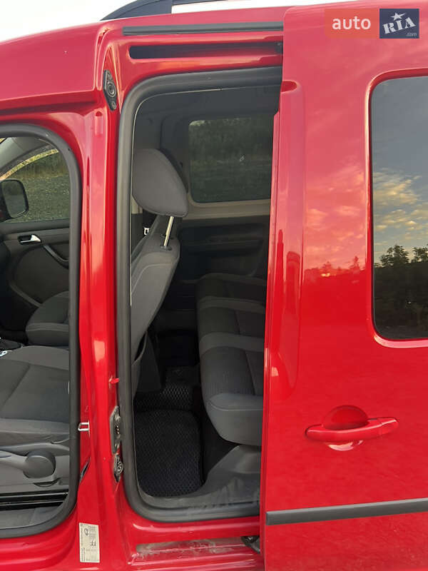 Минивэн Volkswagen Caddy 2011 в Харькове