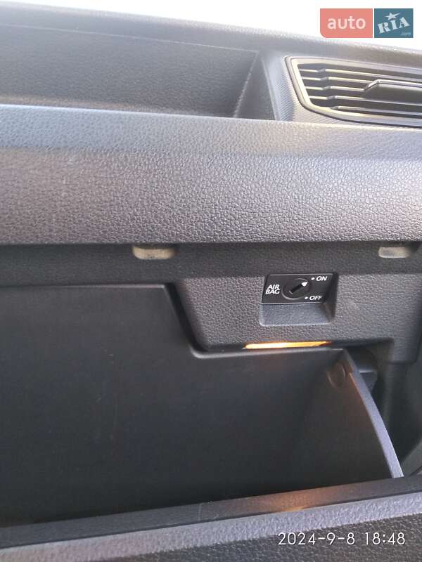 Минивэн Volkswagen Caddy 2016 в Ивано-Франковске