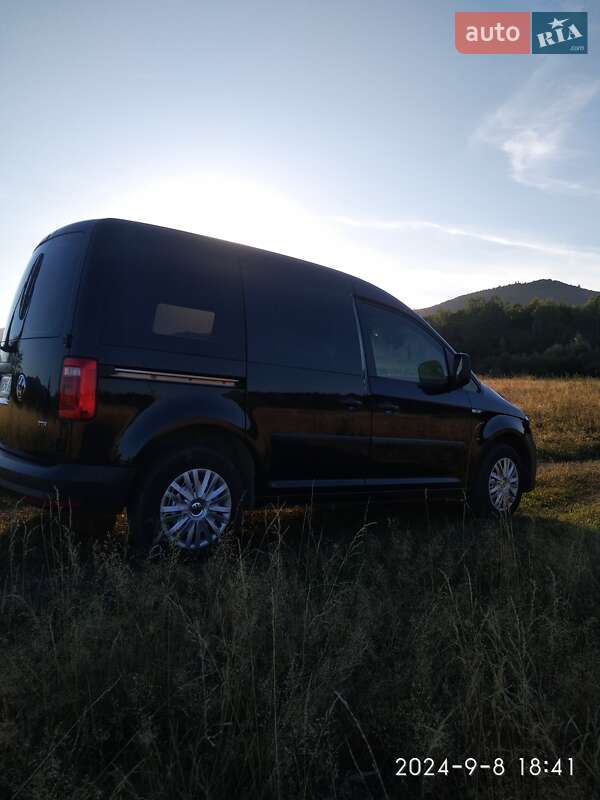 Минивэн Volkswagen Caddy 2016 в Ивано-Франковске