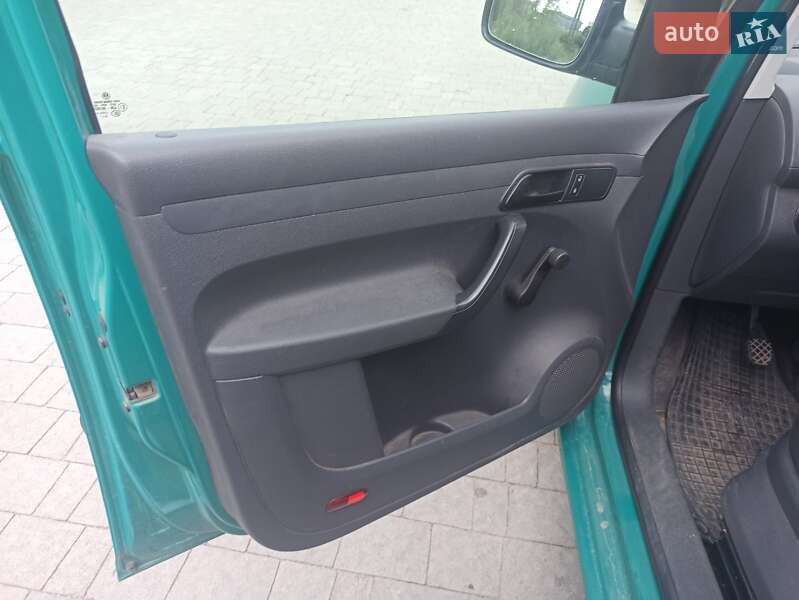Мінівен Volkswagen Caddy 2010 в Турці