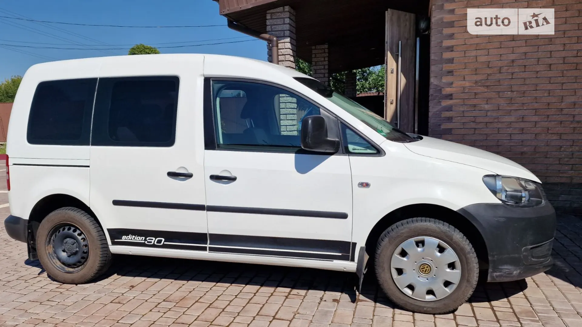 2011 Volkswagen Caddy - фото 1