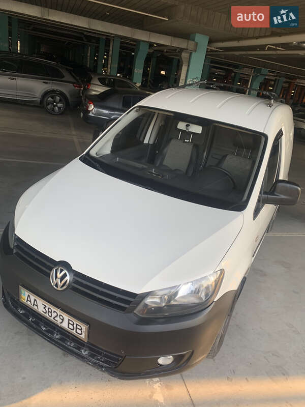 Грузовой фургон Volkswagen Caddy 2010 в Киеве фото 10 Грузовой фургон Volkswagen Caddy 2010 в Киеве