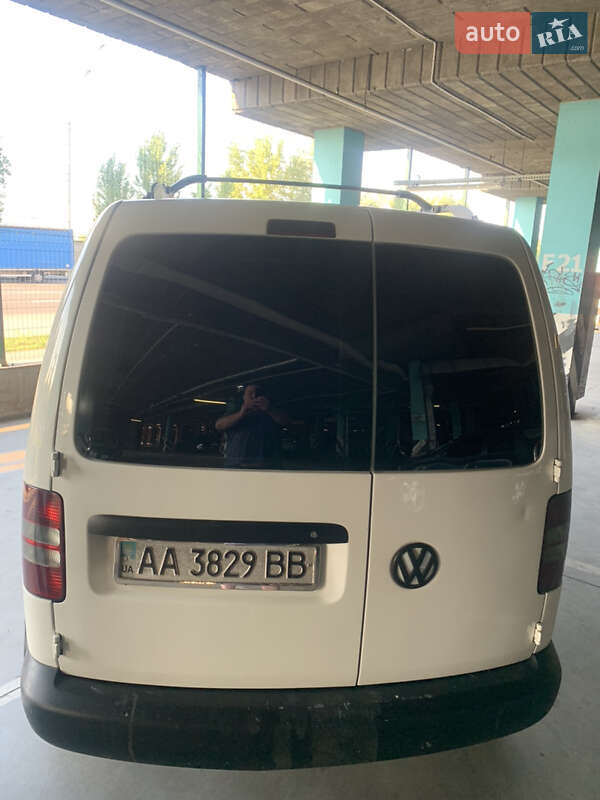 Грузовой фургон Volkswagen Caddy 2010 в Киеве фото 16 Грузовой фургон Volkswagen Caddy 2010 в Киеве