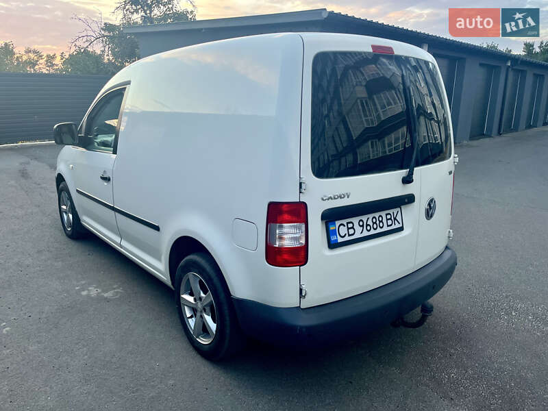 Грузовой фургон Volkswagen Caddy 2009 в Чернигове