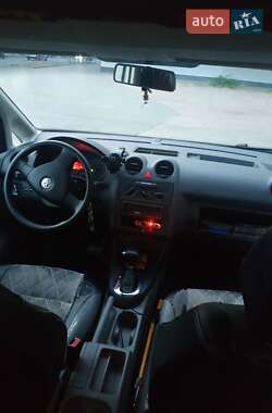 Минивэн Volkswagen Caddy 2010 в 