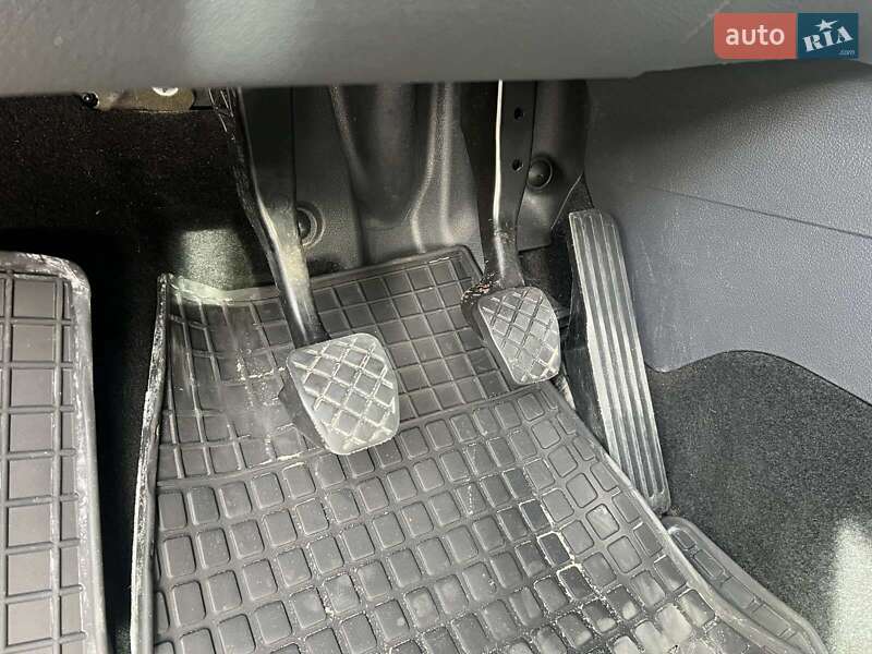Минивэн Volkswagen Caddy 2011 в Сиховом