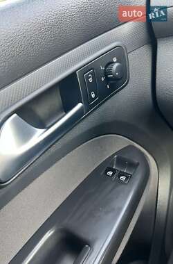 Минивэн Volkswagen Caddy 2011 в 