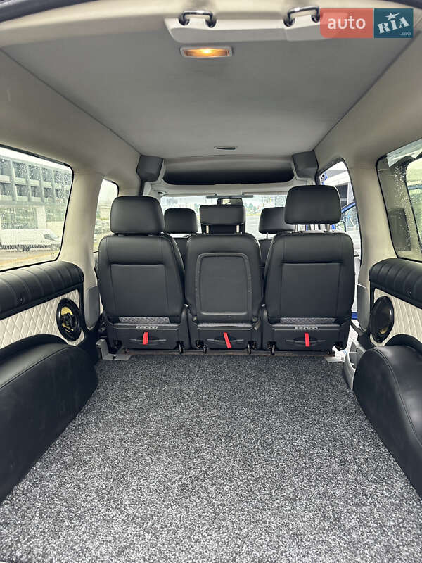 Минивэн Volkswagen Caddy 2009 в Львове