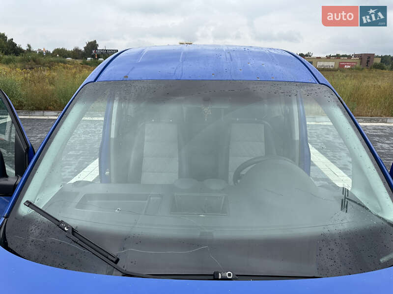 Минивэн Volkswagen Caddy 2009 в Львове