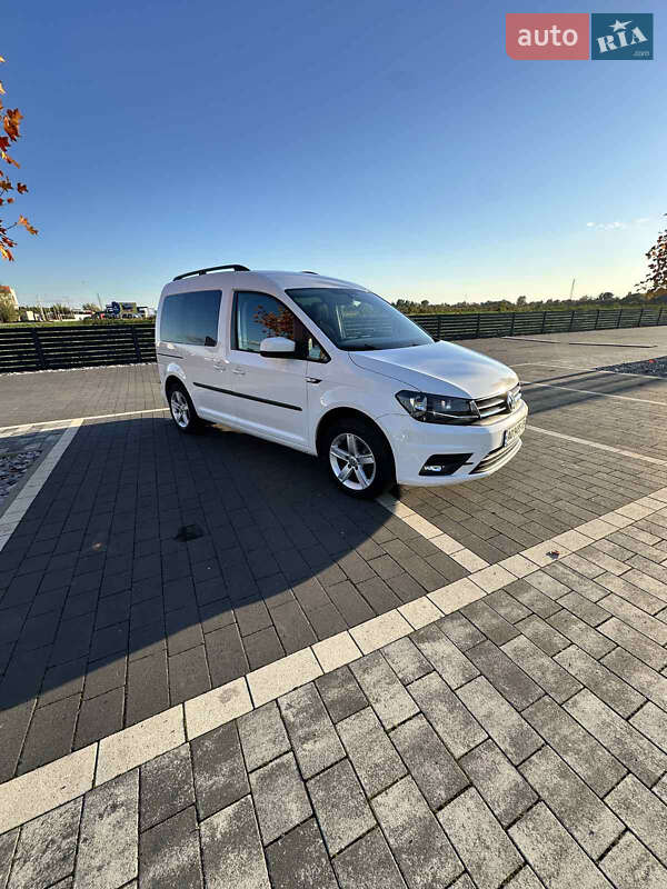 Минивэн Volkswagen Caddy 2015 в 
