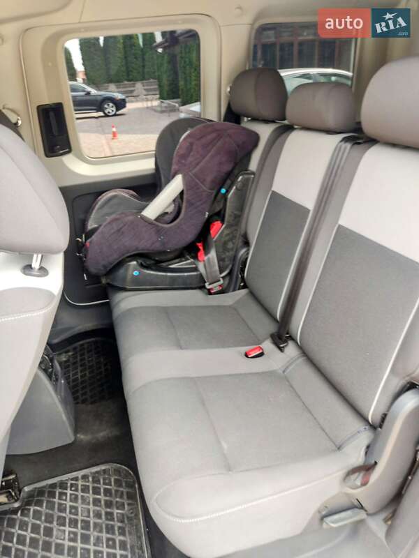 Мінівен Volkswagen Caddy 2011 в Тернополі
