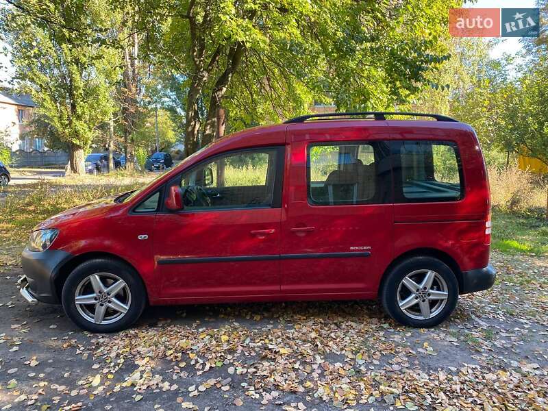 Минивэн Volkswagen Caddy 2014 в Черкассах