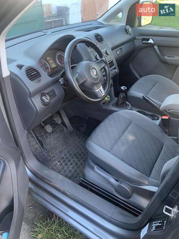 Мінівен Volkswagen Caddy 2012 в Львові