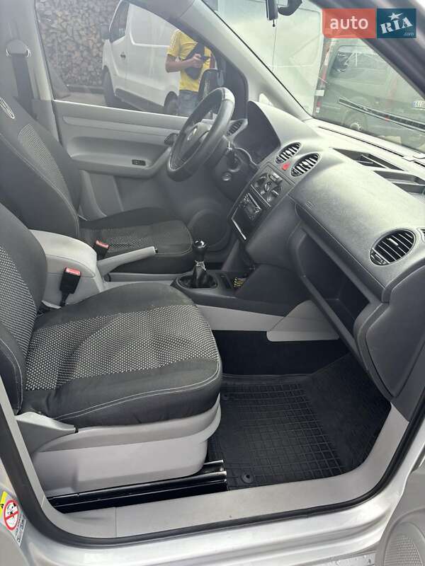 Минивэн Volkswagen Caddy 2008 в Крюковщине
