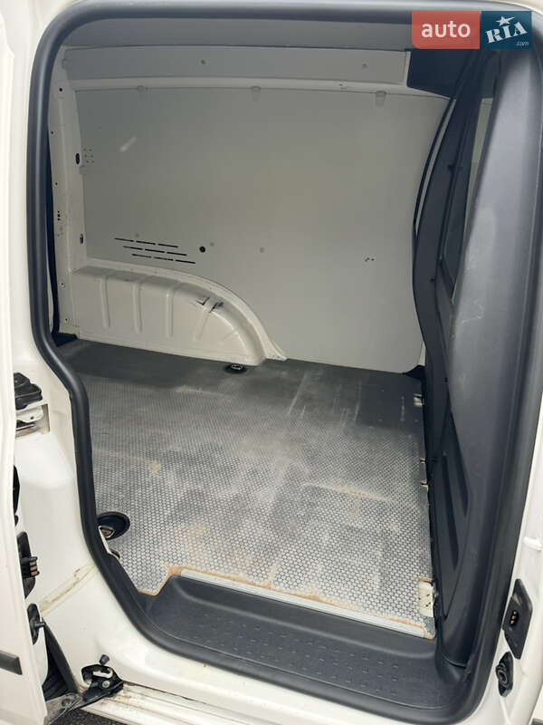 Грузовой фургон Volkswagen Caddy 2018 в Каменском