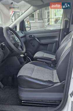 Грузовой фургон Volkswagen Caddy 2011 в Ровно