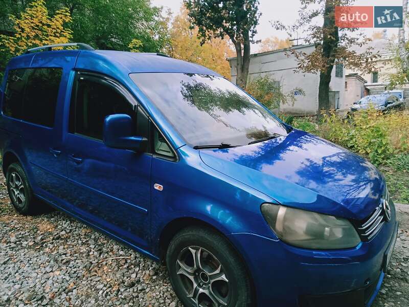 Минивэн Volkswagen Caddy 2011 в Днепре
