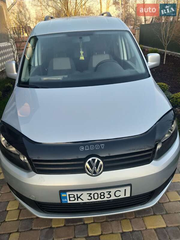 Минивэн Volkswagen Caddy 2011 в Рокитном