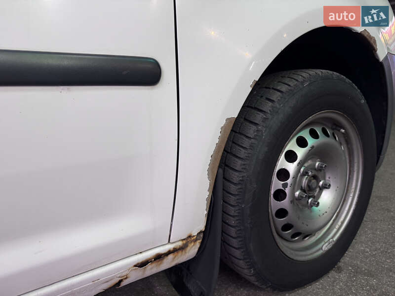 Минивэн Volkswagen Caddy 2006 в Решетиловке