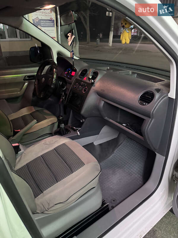 Минивэн Volkswagen Caddy 2006 в Решетиловке