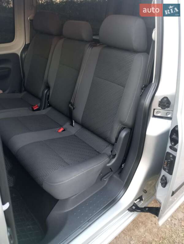 Минивэн Volkswagen Caddy 2014 в Черновцах