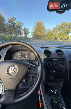 Грузовой фургон Volkswagen Caddy 2010 в Звенигородке