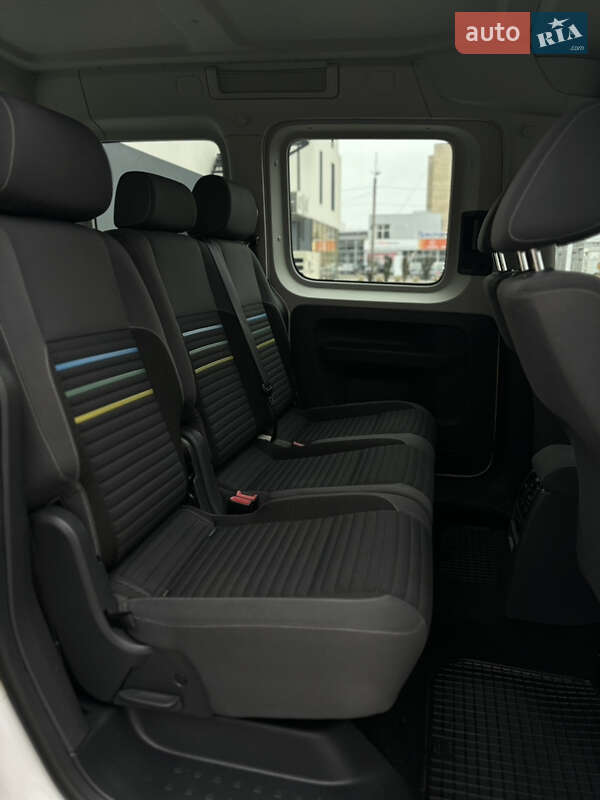 Минивэн Volkswagen Caddy 2014 в Хмельницком